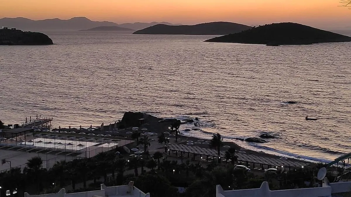 Private Villa & Beach With Sea View Yalıkavak